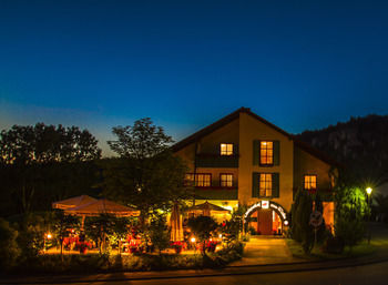 Hostal Landgasthof Zum Raben