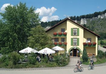 Hostal Landgasthof Zum Raben