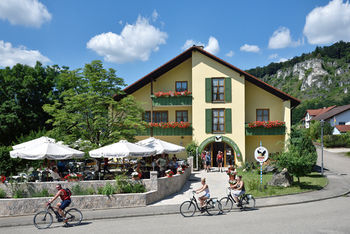Hostal Landgasthof Zum Raben