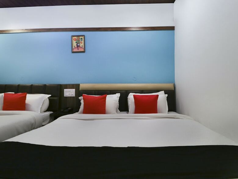 Capital O 9822 Hotel Seven