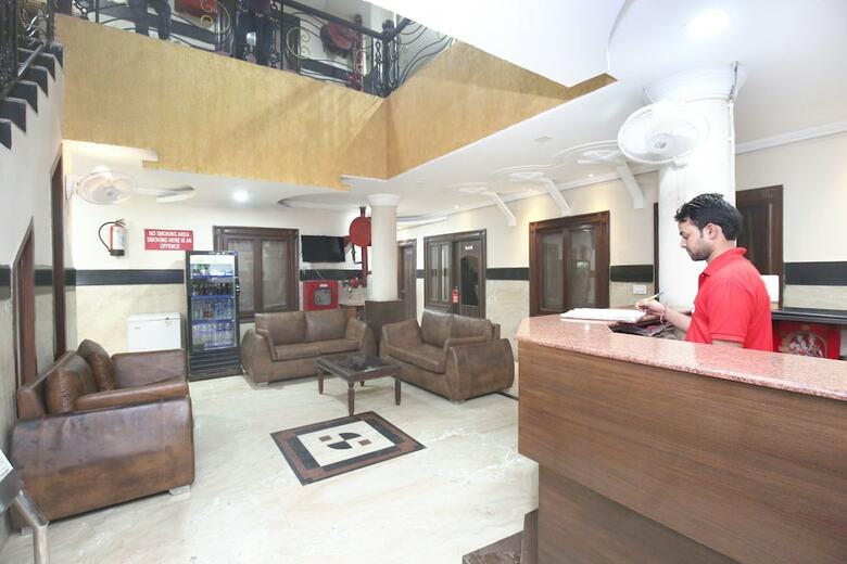 Oyo 10386 Hotel Jimmy