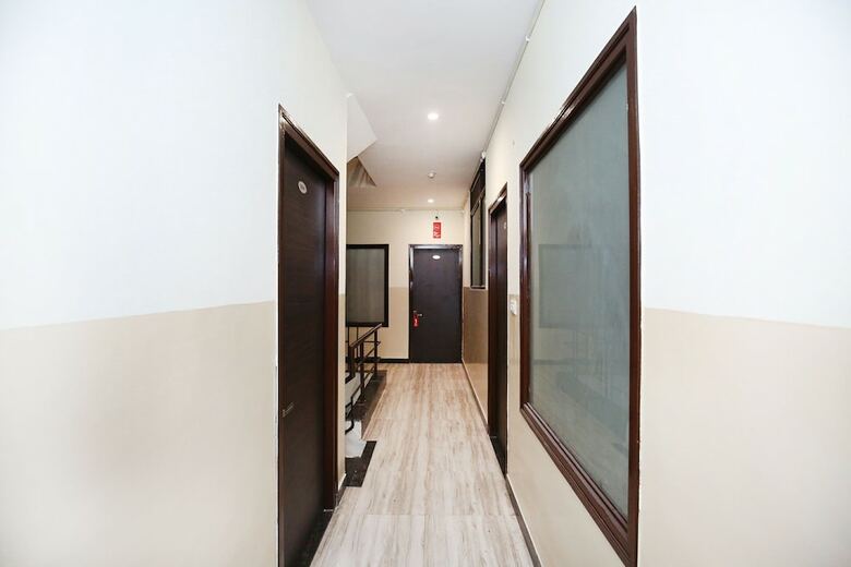 Oyo 10377 Hotel Tango