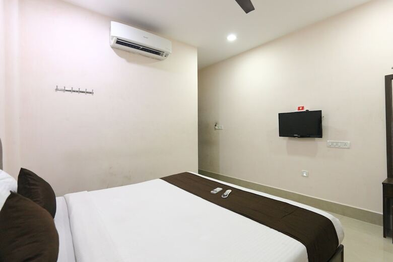 Hotel Oyo 1246 Raaj Residency