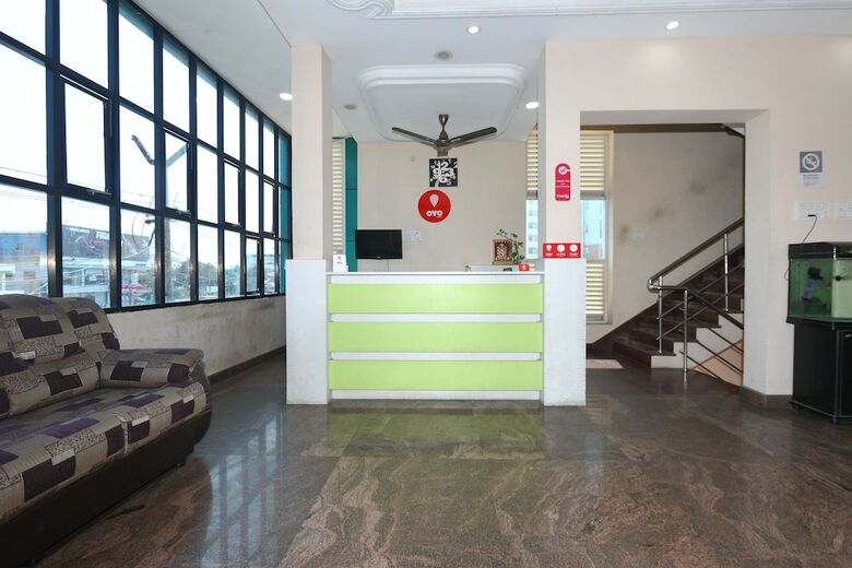 Hotel Oyo 1246 Raaj Residency