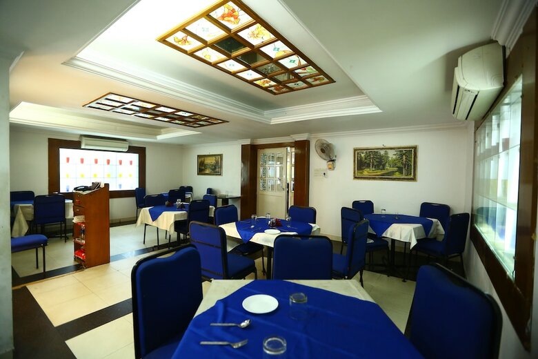 Hotel Oyo 1939 New Park