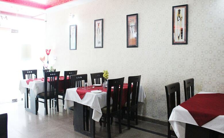 Oyo 9367 Hotel Taj Galaxy