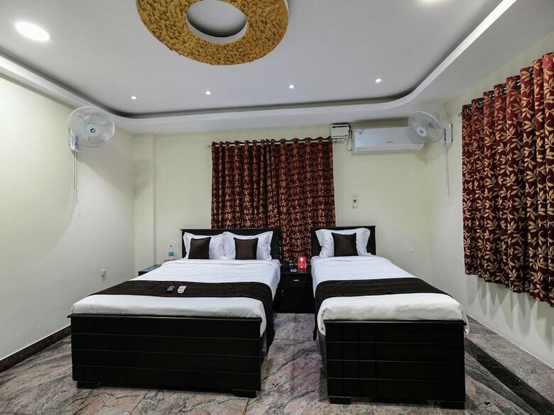 Hotel Oyo 4584 India Gate