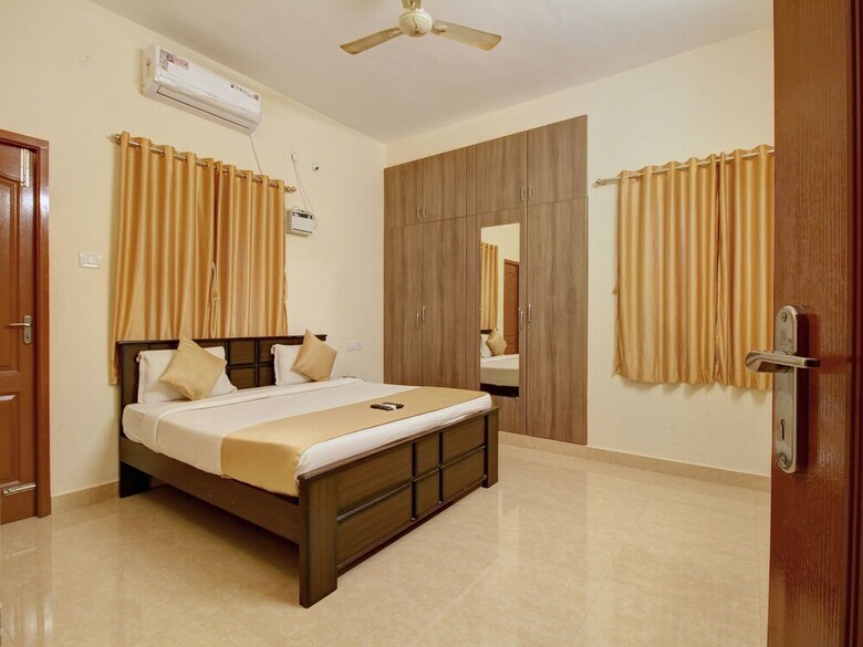 Hotel Oyo 5287 White Glow Apartments