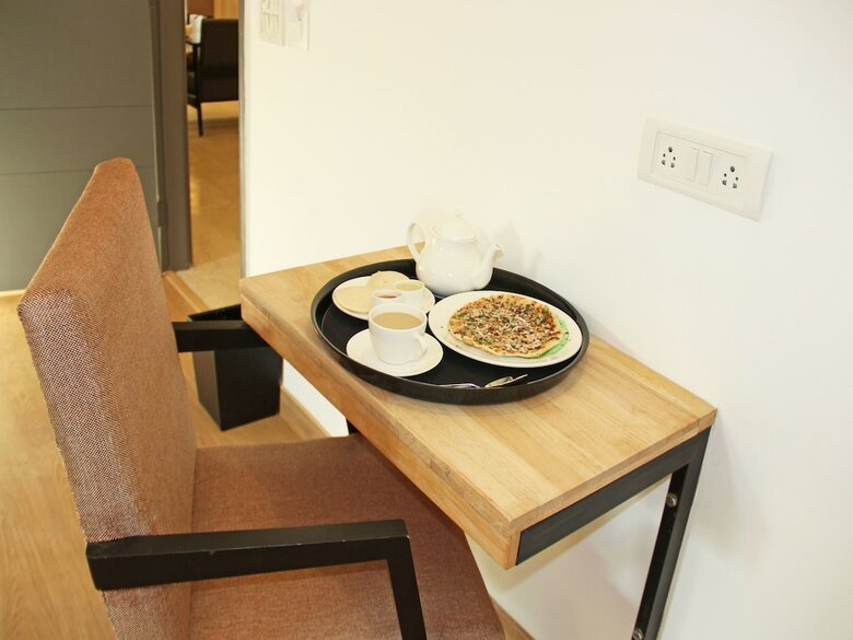 Hotel Oyo 3547 Raj Guru Residency