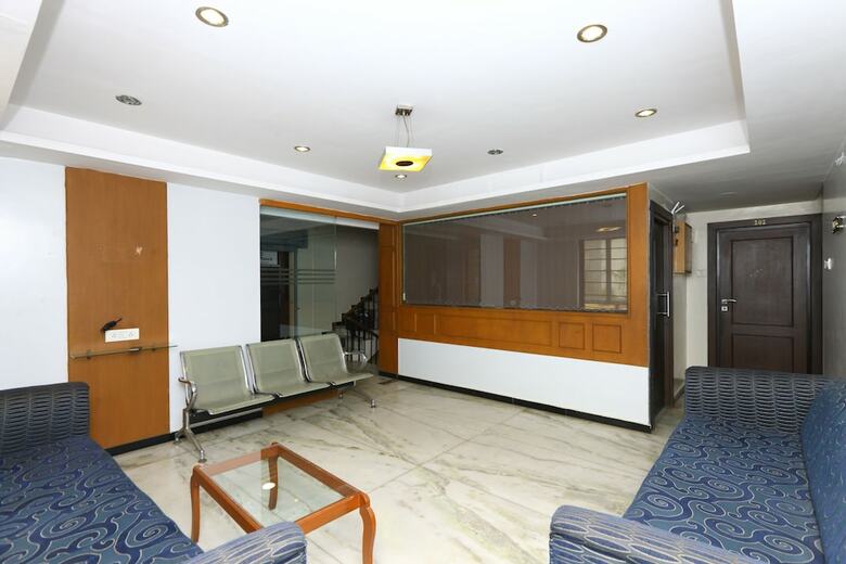 Hotel Oyo Flagship 470 Near Us Consulate