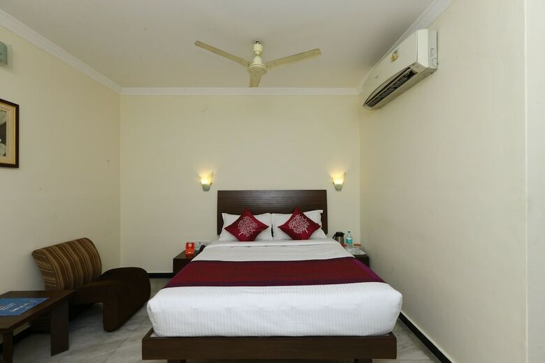Hotel Oyo Flagship 470 Near Us Consulate