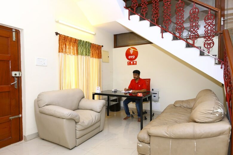 Hotel Oyo 9257 Egmore