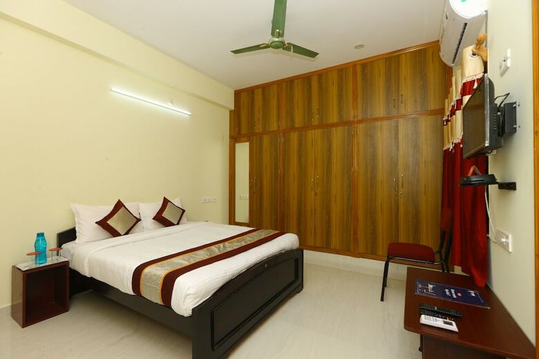 Hotel Oyo 9524 Day Inn