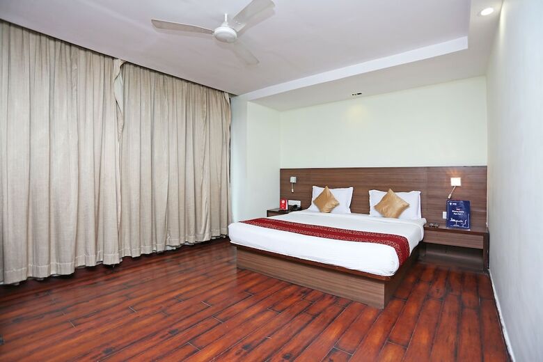 Oyo 9580 Hotel Garnet Inn