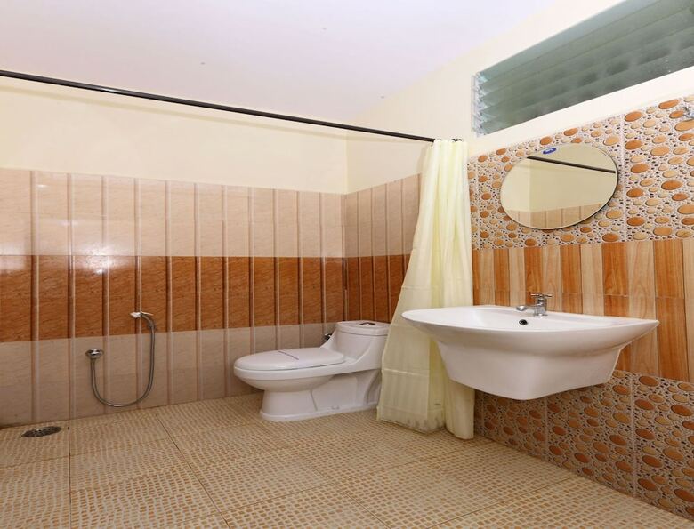 Hotel Oyo 8937 Ragu Residency