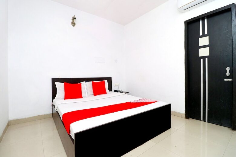 Hotel Oyo 6785 Sunder Bus Stand