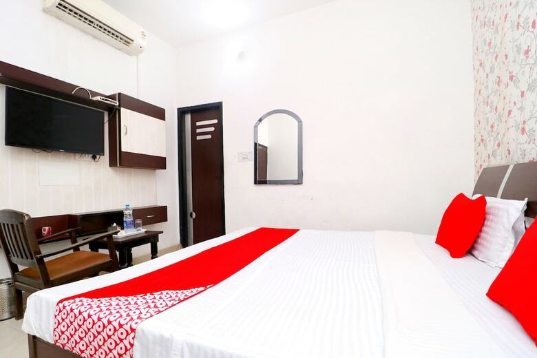 Hotel Oyo 6785 Sunder Bus Stand