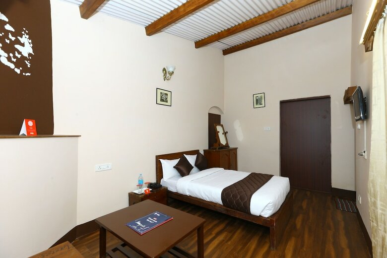Hotel Oyo 9080 Hillwood Cottages