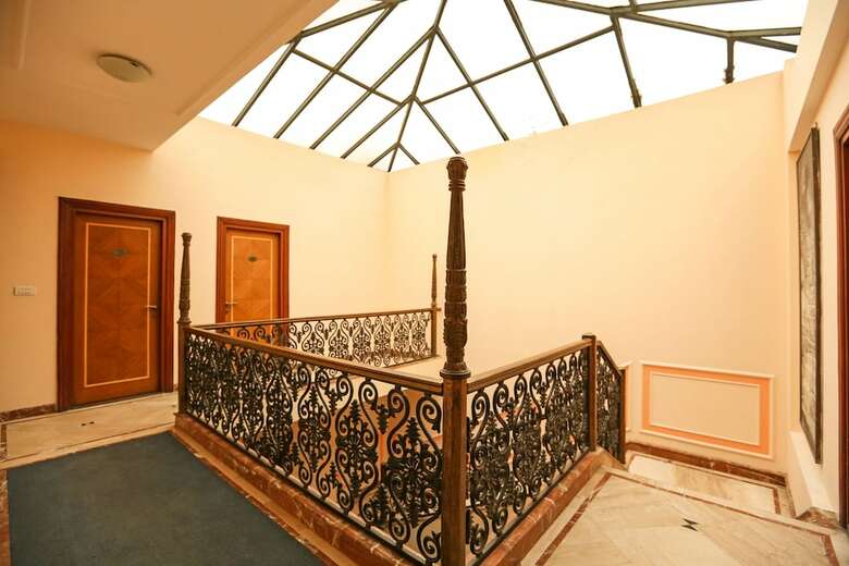 Hotel Oyo 8465 Near Sahara Mall