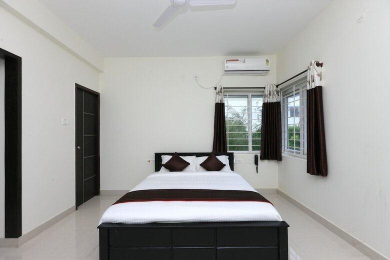 Oyo 10027 Hotel Red Petal