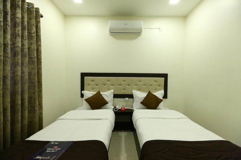 Hotel Oyo 7850 Royal Elite
