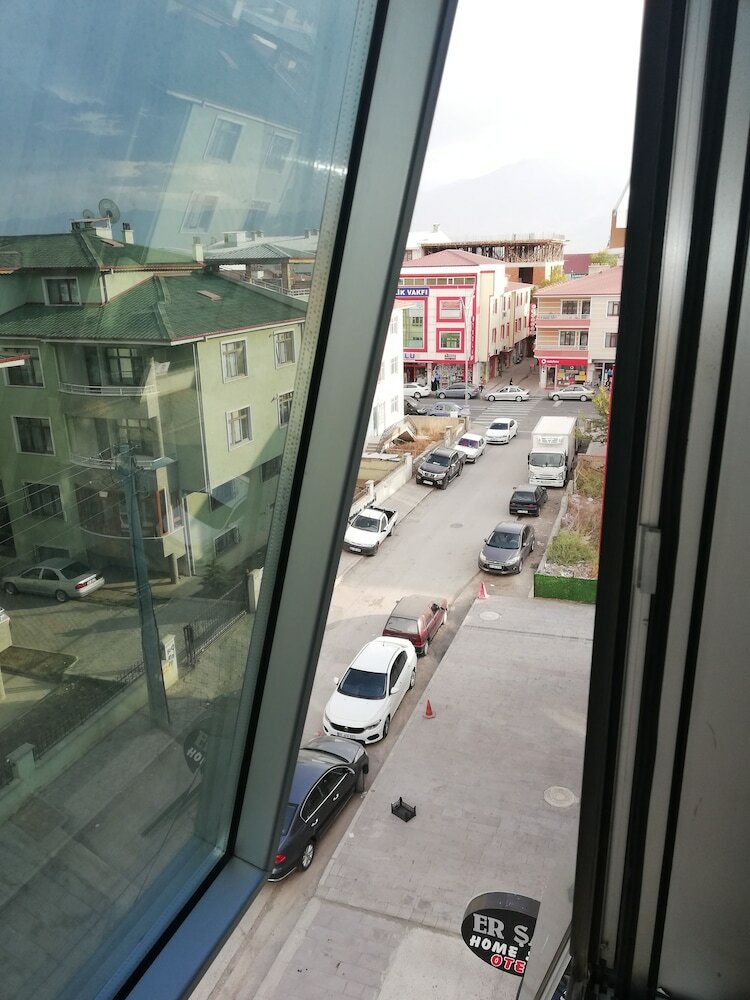 Hotel Er Sat Home Suit Otel
