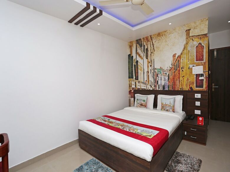 Oyo 10734 Hotel Ne Residency