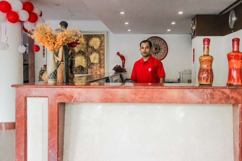 Oyo 8450 Hotel Grand Starline