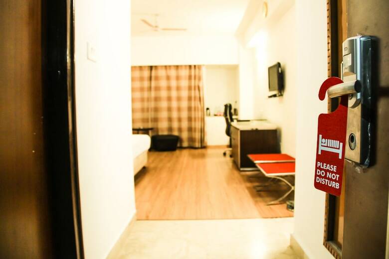 Oyo 8450 Hotel Grand Starline
