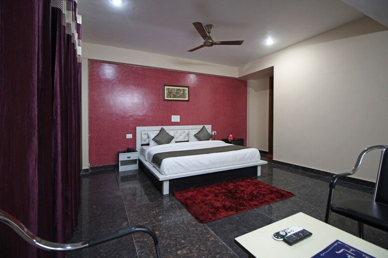Hotel Oyo 7536 Aashiyana Paradise