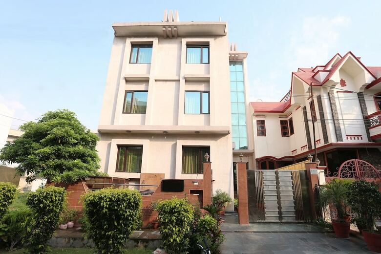 Hotel Oyo 9422 Prime