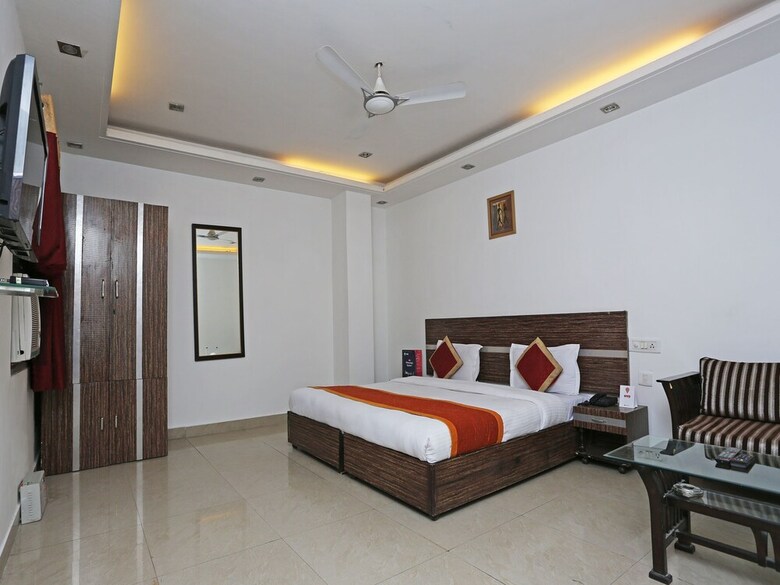 Oyo 10257 Hotel Lotus Park