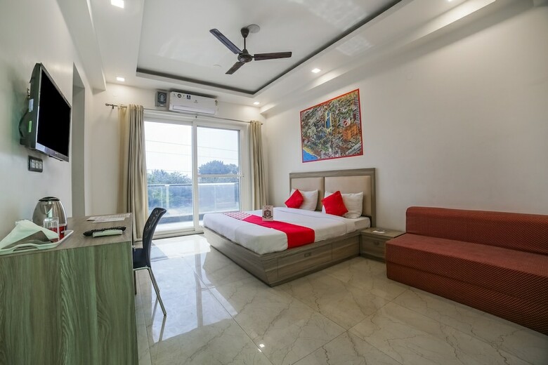 Oyo 9934 Hotel Nirmal Niwas