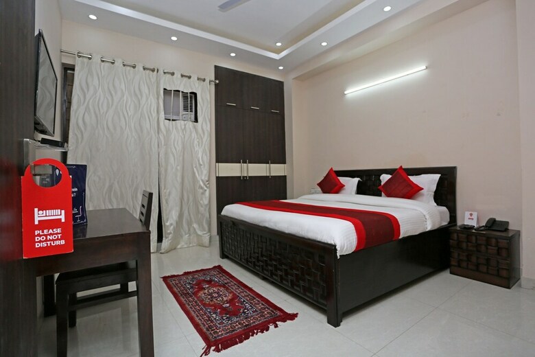 Hotel Oyo 9997 Sohna Road