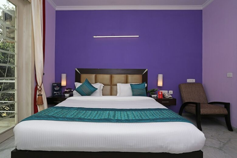 Hotel Oyo 9947 Ashiana Guest House