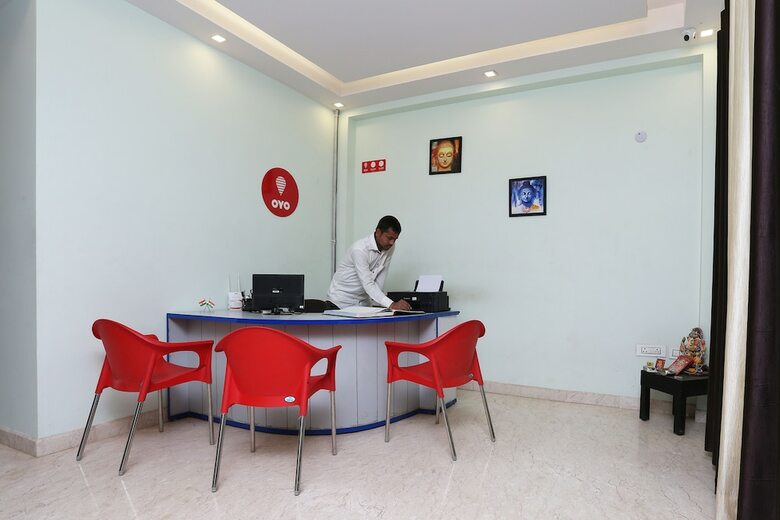 Hotel Oyo 9987 Zap Stays