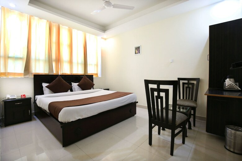 Oyo 8865 Hotel Baj Celebration