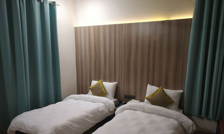 Hotel Golden Palm Suites