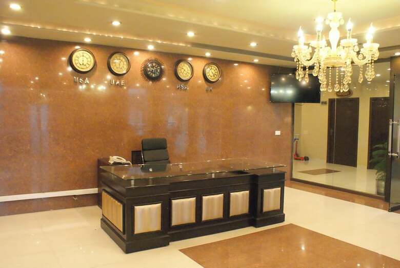 Grand Regent Hotel & Suites