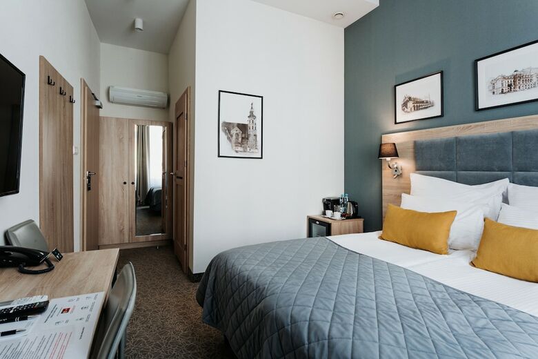Hotel 32 Krak�w Old Town