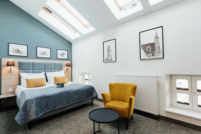 Hotel 32 Krak�w Old Town