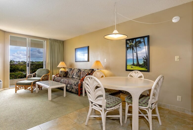 Aston At The Maui Banyan