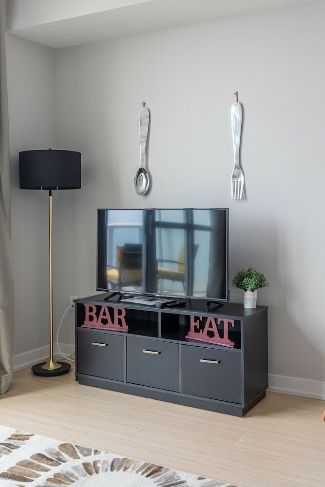 Simply Comfort. Amazing Downtown Apartments