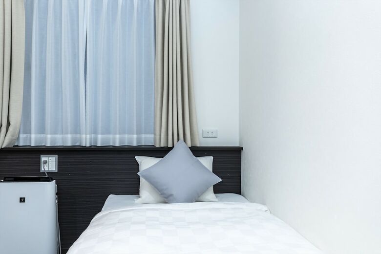 Oyo Hotel Reborn Namba-minami