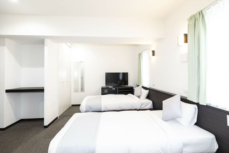 Oyo Hotel Reborn Namba-minami