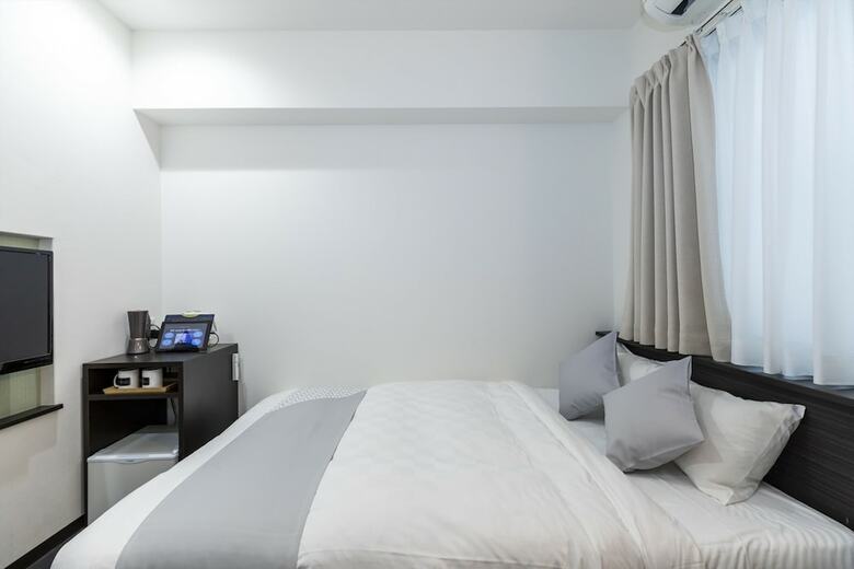 Oyo Hotel Reborn Namba-minami