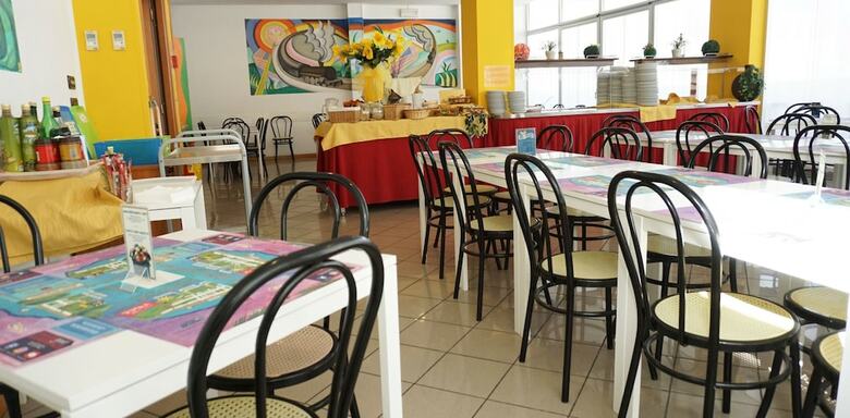 Hotel Morfeo - Young People Hotels