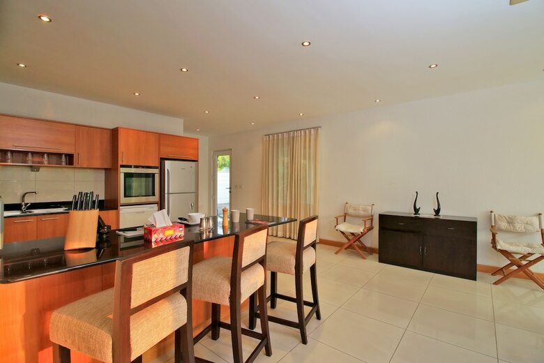 Pattaya Sunset Villa 4 Bedroom Sleeps 8