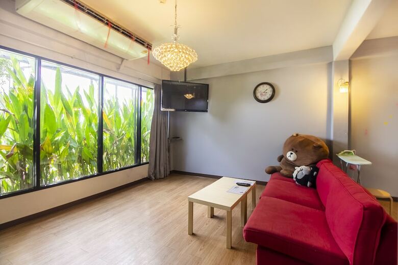 Hostal Oyo 705 Hostel@seatzstation