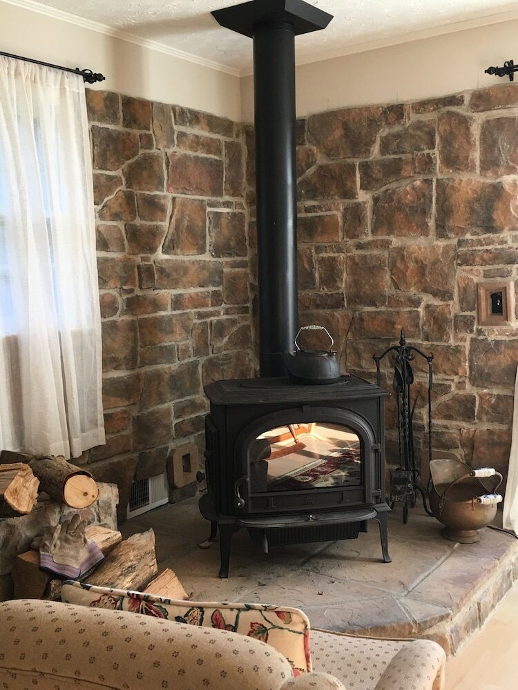 The Ashe Farm Bed & Breakfast